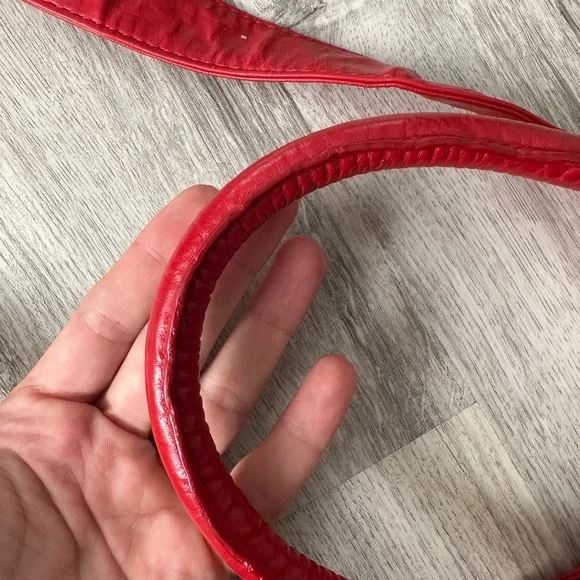 Latico genuine leather vintage crossbody bag - Picture 3 of 10